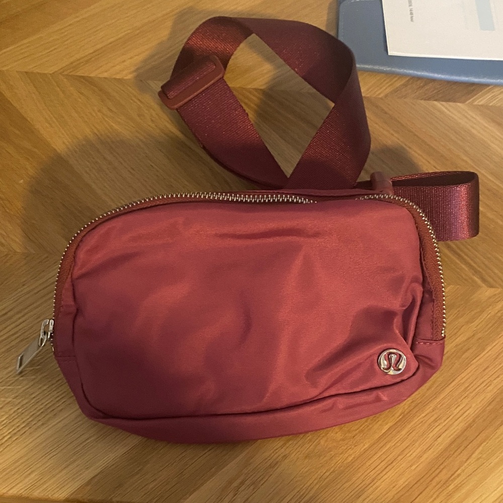 Lululemon Athletica Belt Bag